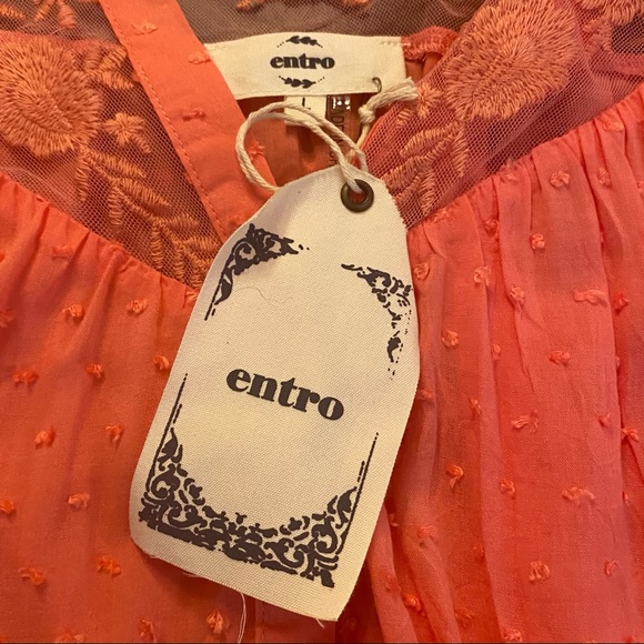 Entro Pink Swiss Dot Floral Lace Split Neckline Top - Picture 6 of 7